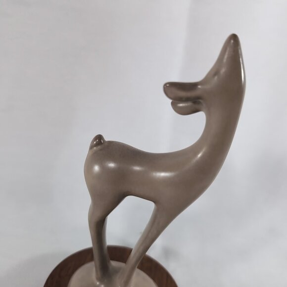Herta Wildlife Series Canadian Solid Walnut Deer Figure Statue Doe Wood Ceramic - Picture 8 of 12